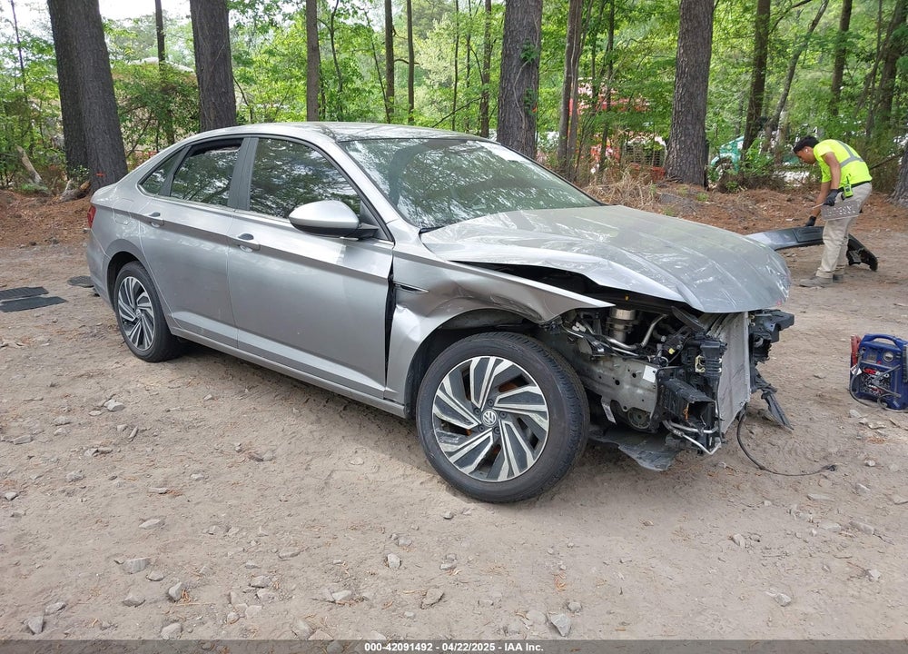 2020 VOLKSWAGEN JETTA 1.4T SEL VIN: 3VWE57BU9LM082552