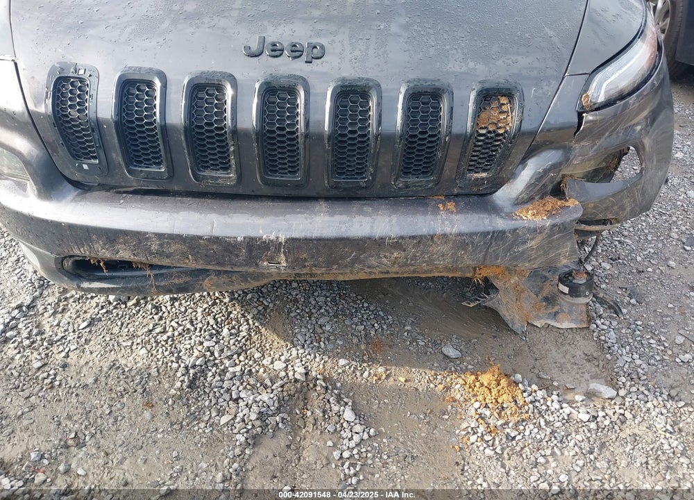 2018 JEEP CHEROKEE VIN: 1C4PJLCB4JD513885