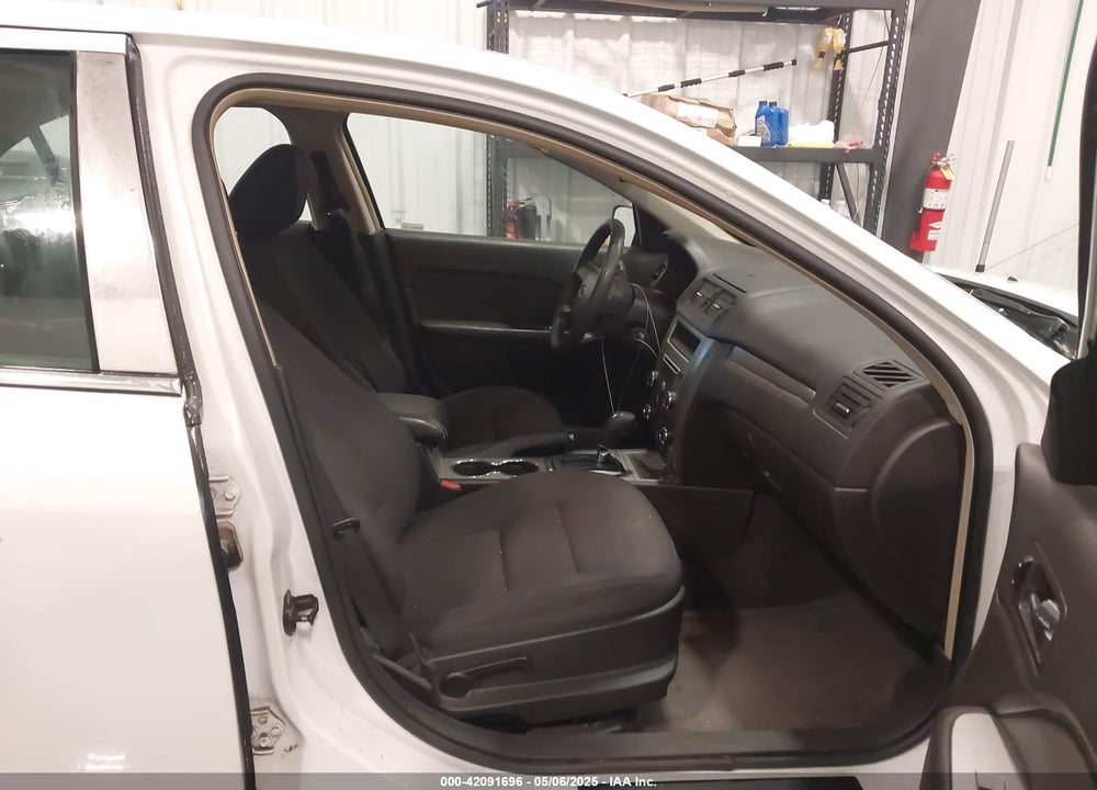 2010 FORD FUSION SE VIN: 3FAHP0HAXAR370794
