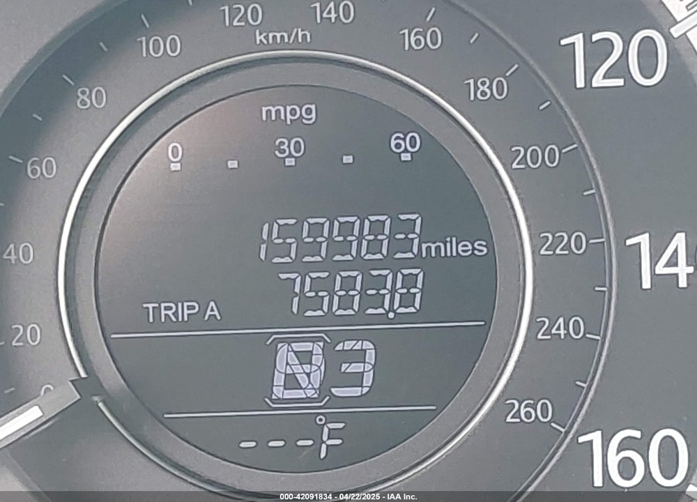 2013 HONDA ACCORD VIN: 1HGCR3F82DA023198