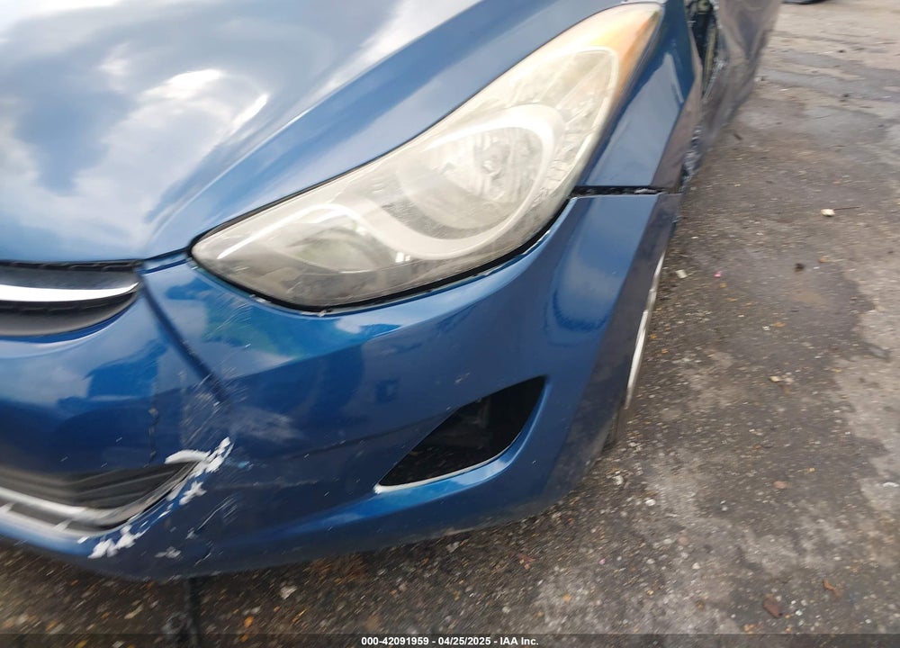 2015 HYUNDAI ELANTRA VIN: KMHDH4AE4FU241052