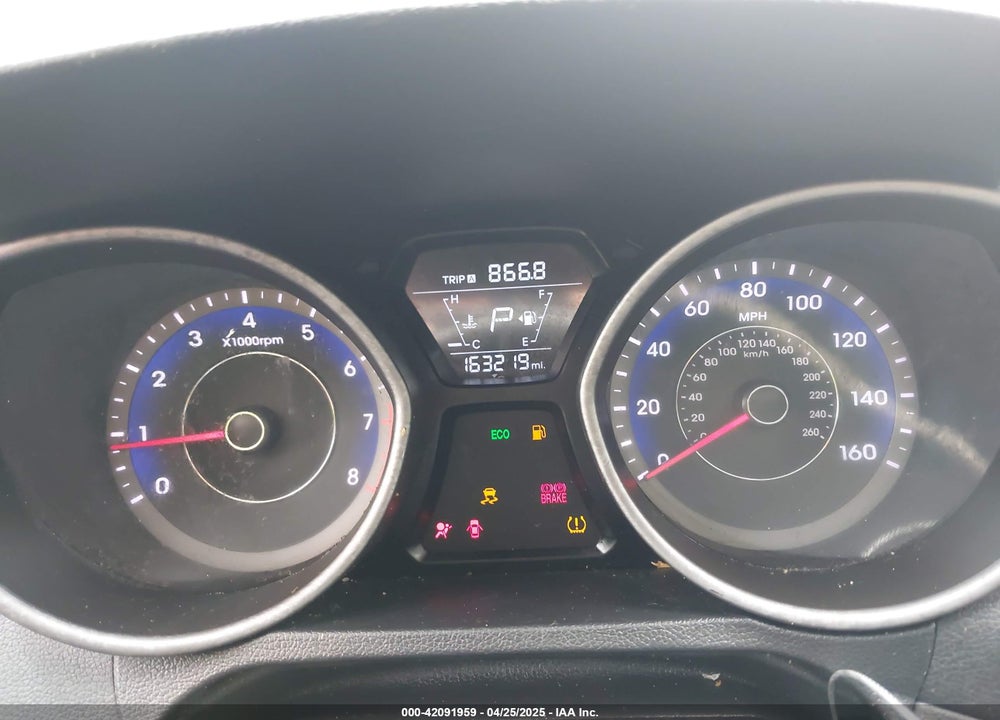 2015 HYUNDAI ELANTRA VIN: KMHDH4AE4FU241052