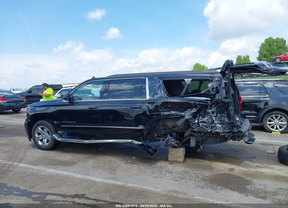 2018 CHEVROLET SUBURBAN LT VIN: 1GNSKHKC1JR374355
