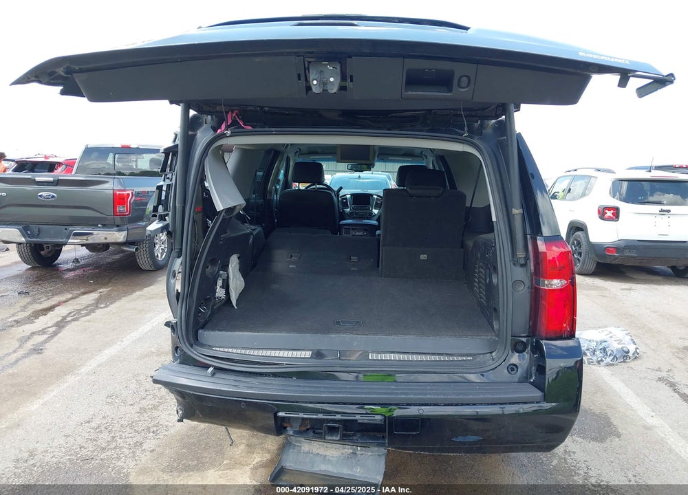 2018 CHEVROLET SUBURBAN LT VIN: 1GNSKHKC1JR374355