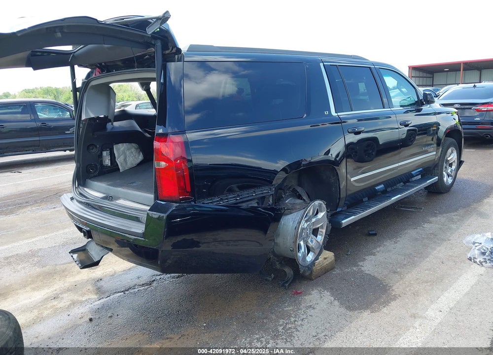 2018 CHEVROLET SUBURBAN LT VIN: 1GNSKHKC1JR374355