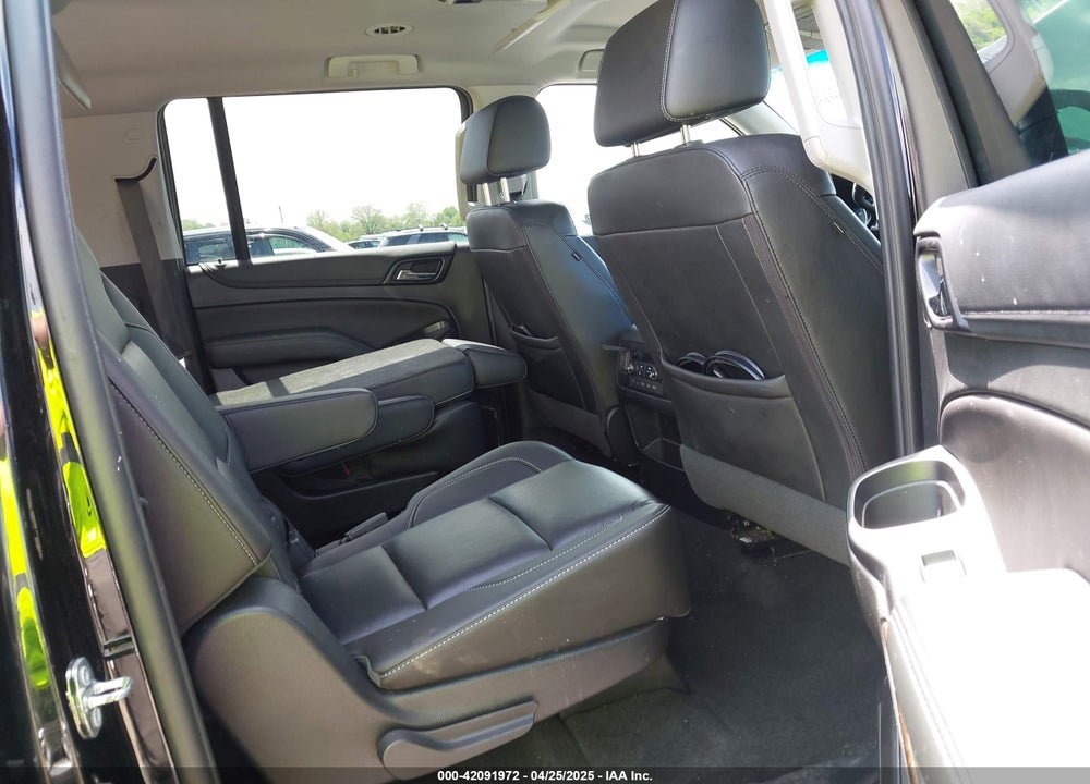 2018 CHEVROLET SUBURBAN LT VIN: 1GNSKHKC1JR374355