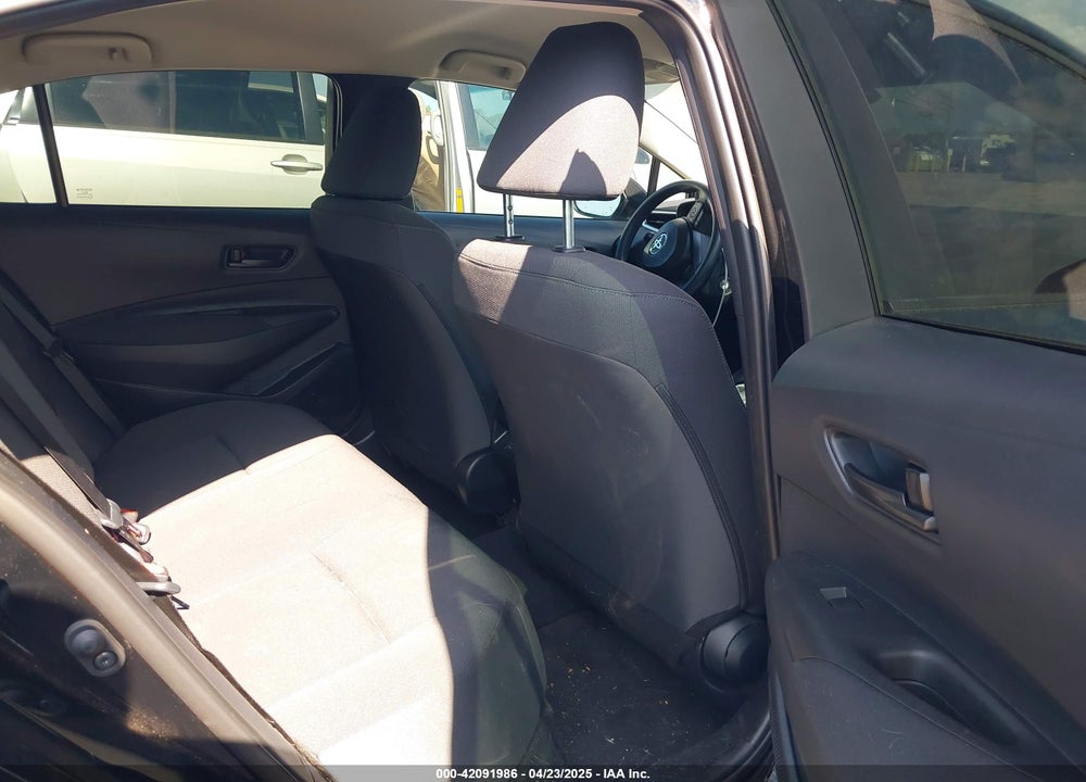 2025 TOYOTA COROLLA LE VIN: 5YFB4MDE0SP275922