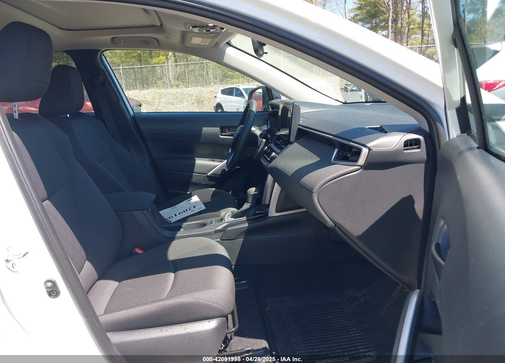 2025 TOYOTA COROLLA CROSS VIN: 7MUBAABG6SV124768