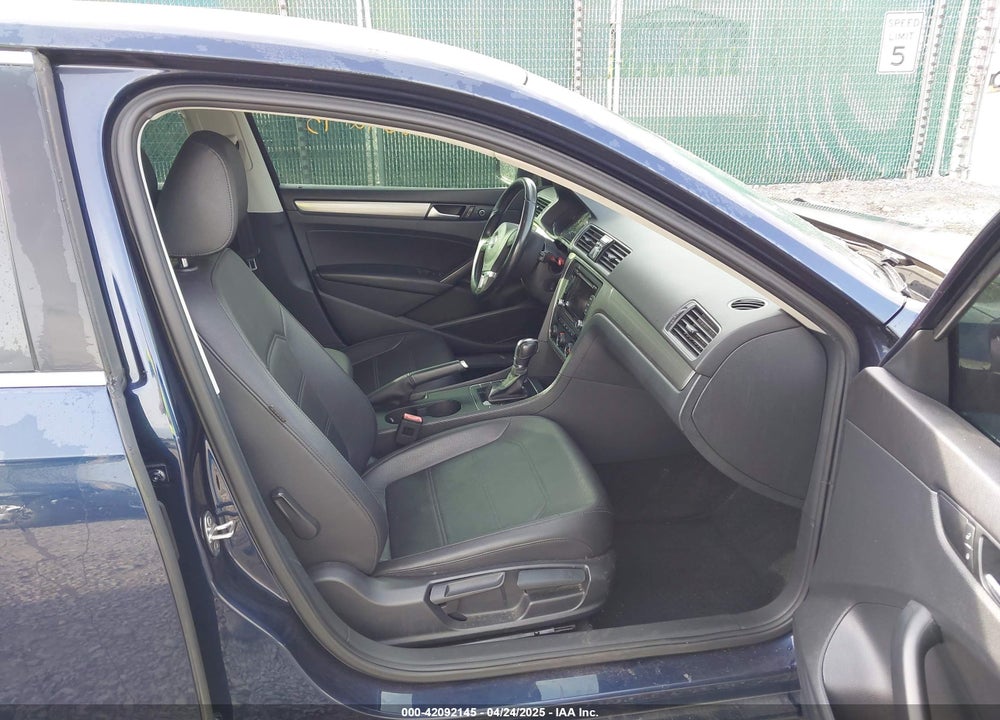 2015 VOLKSWAGEN PASSAT 1.8T LIMITED EDITION VIN: 1VWAS7A3XFC111062