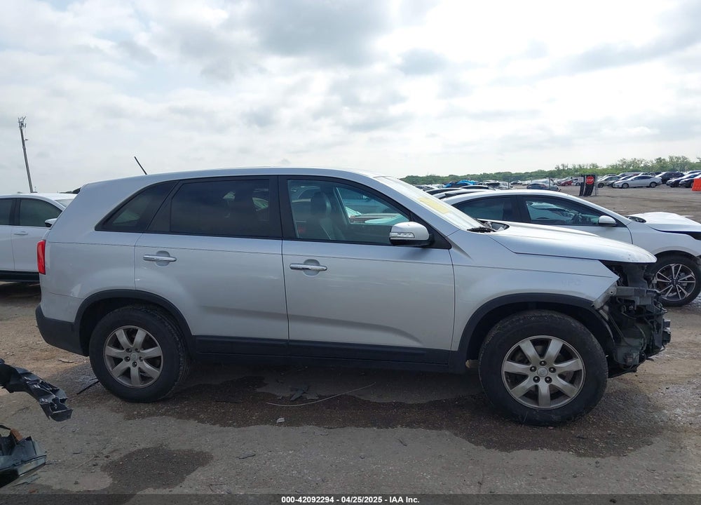 2012 KIA SORENTO LX VIN: 5XYKT3A13CG203908