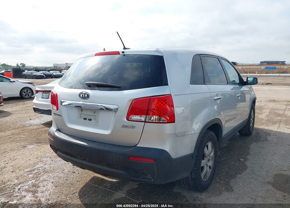 2012 KIA SORENTO LX VIN: 5XYKT3A13CG203908