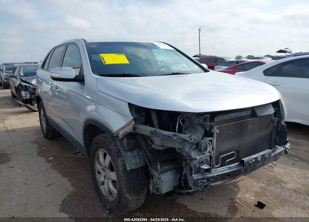 2012 KIA SORENTO LX VIN: 5XYKT3A13CG203908