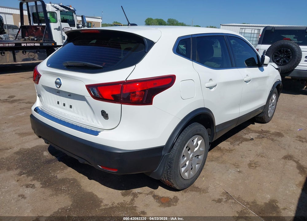 2018 NISSAN ROGUE SPORT S VIN: JN1BJ1CP6JW182888