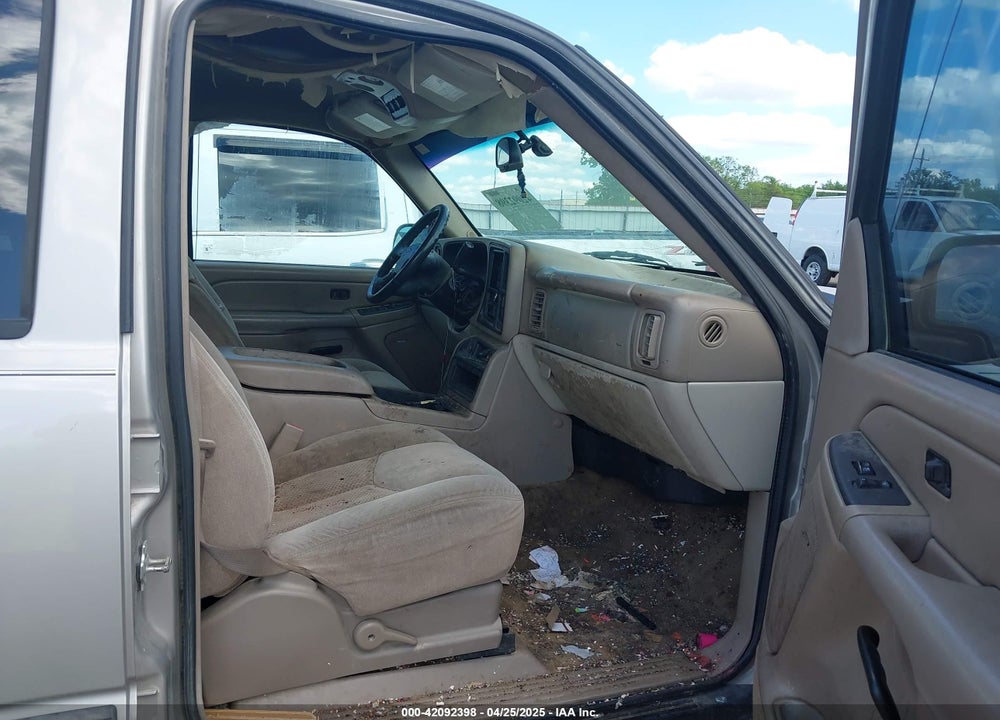 2005 CHEVROLET SUBURBAN 1500 LS VIN: 3GNFK16Z55G209308