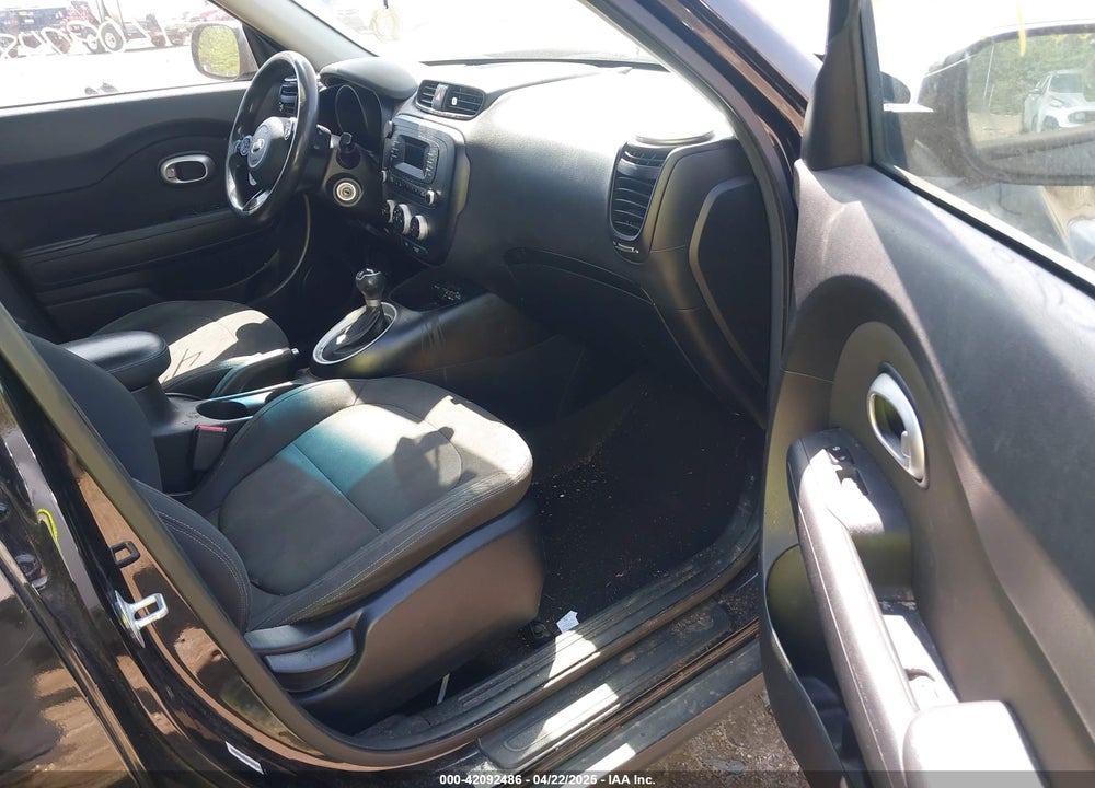 2014 KIA SOUL VIN: KNDJN2A29E7742350