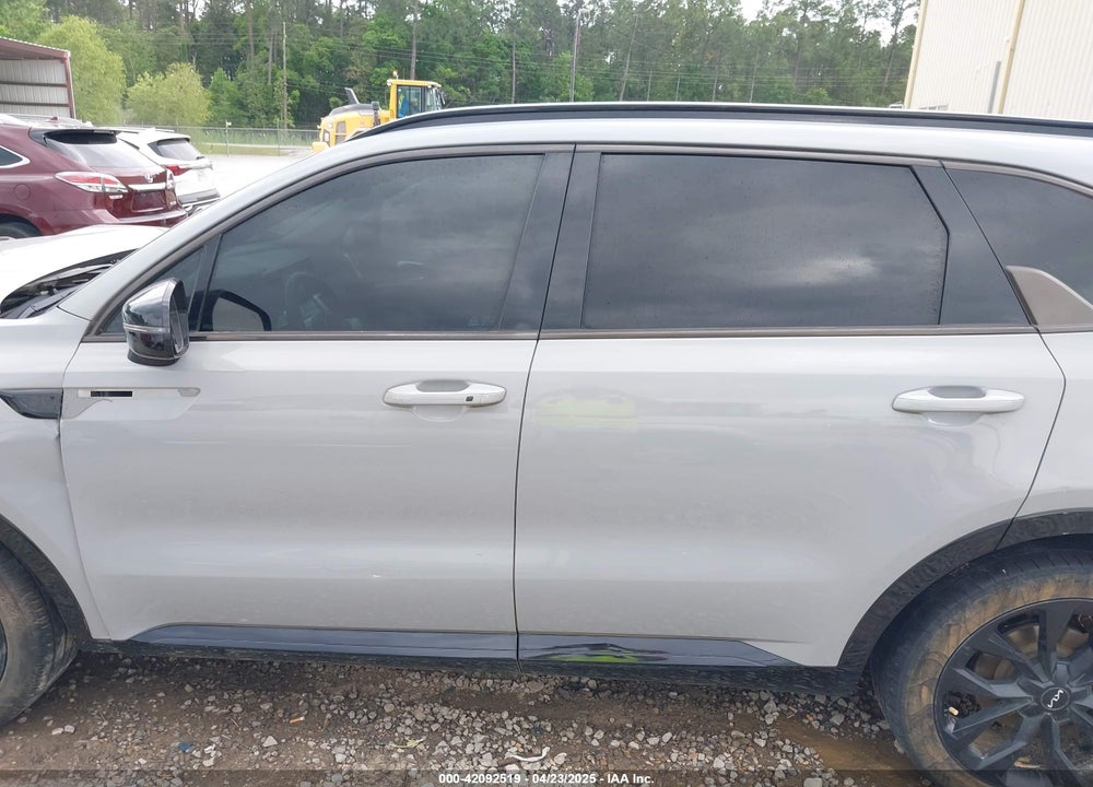 2022 KIA SORENTO SX VIN: 5XYRK4LF7NG127080