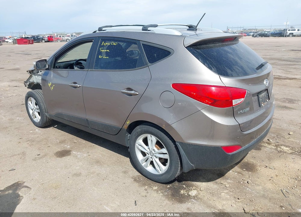 2013 HYUNDAI TUCSON GLS VIN: KM8JUCAC0DU611370