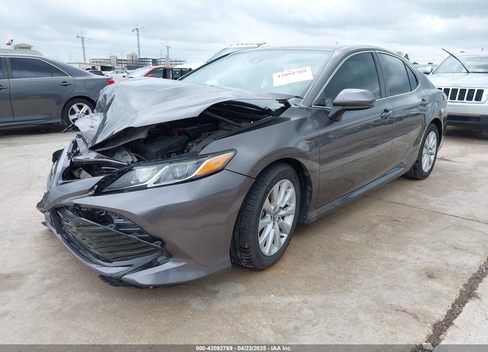 2020 TOYOTA CAMRY LE VIN: 4T1C11AK7LU860471
