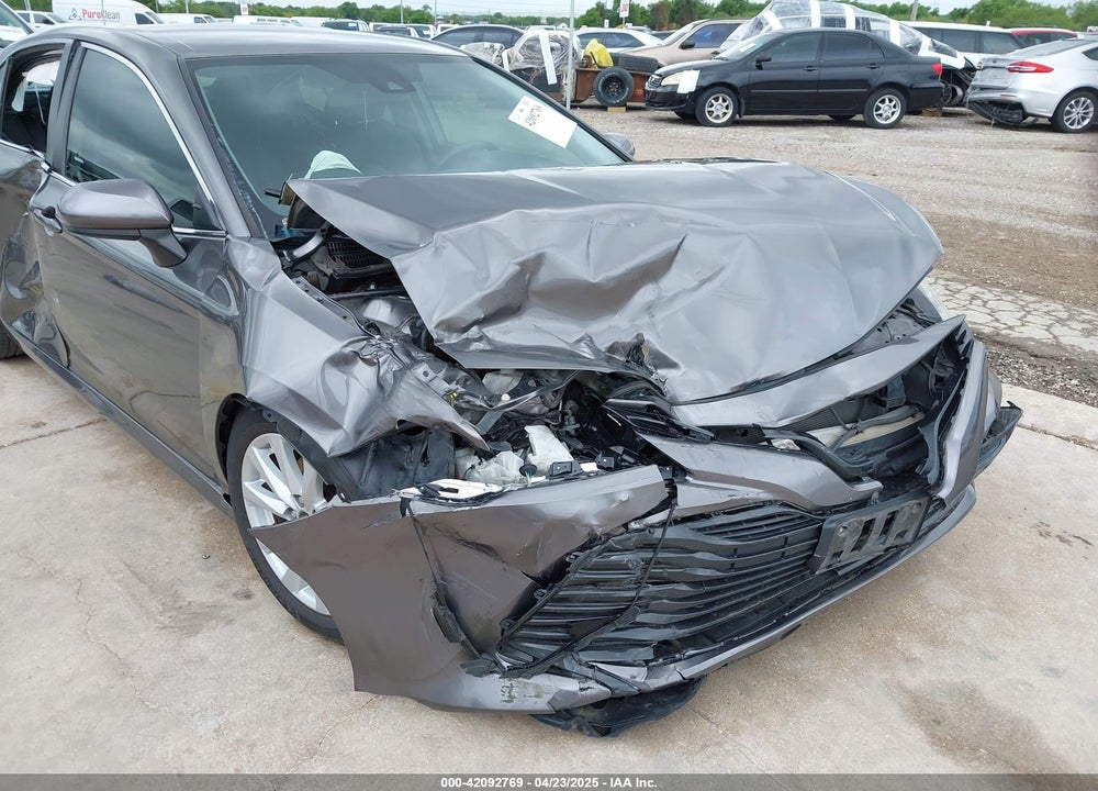2020 TOYOTA CAMRY LE VIN: 4T1C11AK7LU860471