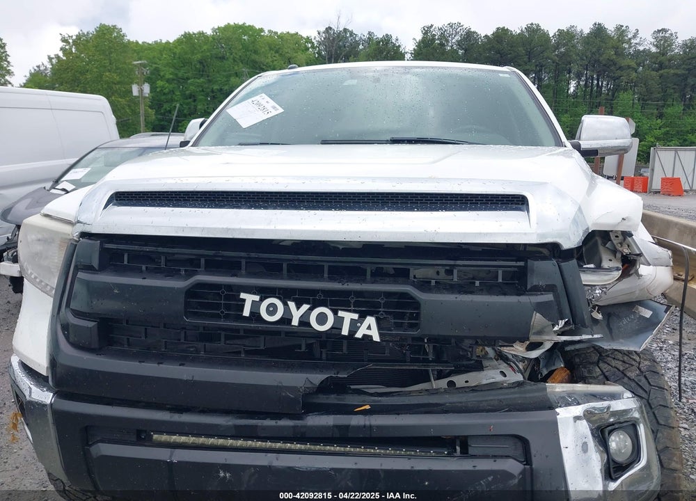 2016 TOYOTA TUNDRA SR5 5.7L V8 VIN: 5TFDW5F19GX566639