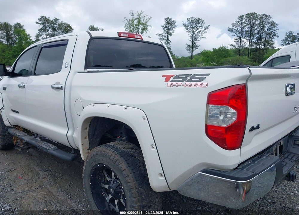 2016 TOYOTA TUNDRA SR5 5.7L V8 VIN: 5TFDW5F19GX566639