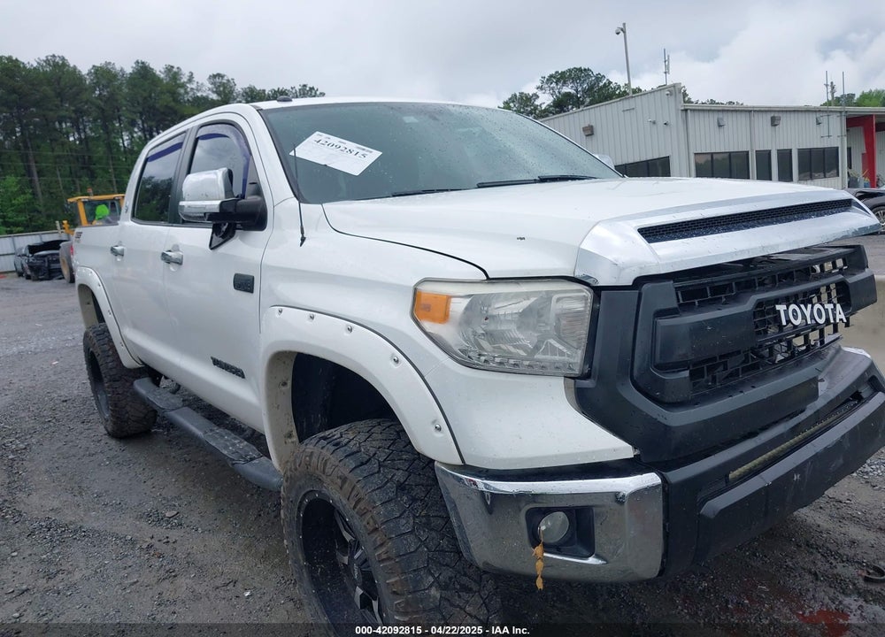 2016 TOYOTA TUNDRA SR5 5.7L V8 VIN: 5TFDW5F19GX566639