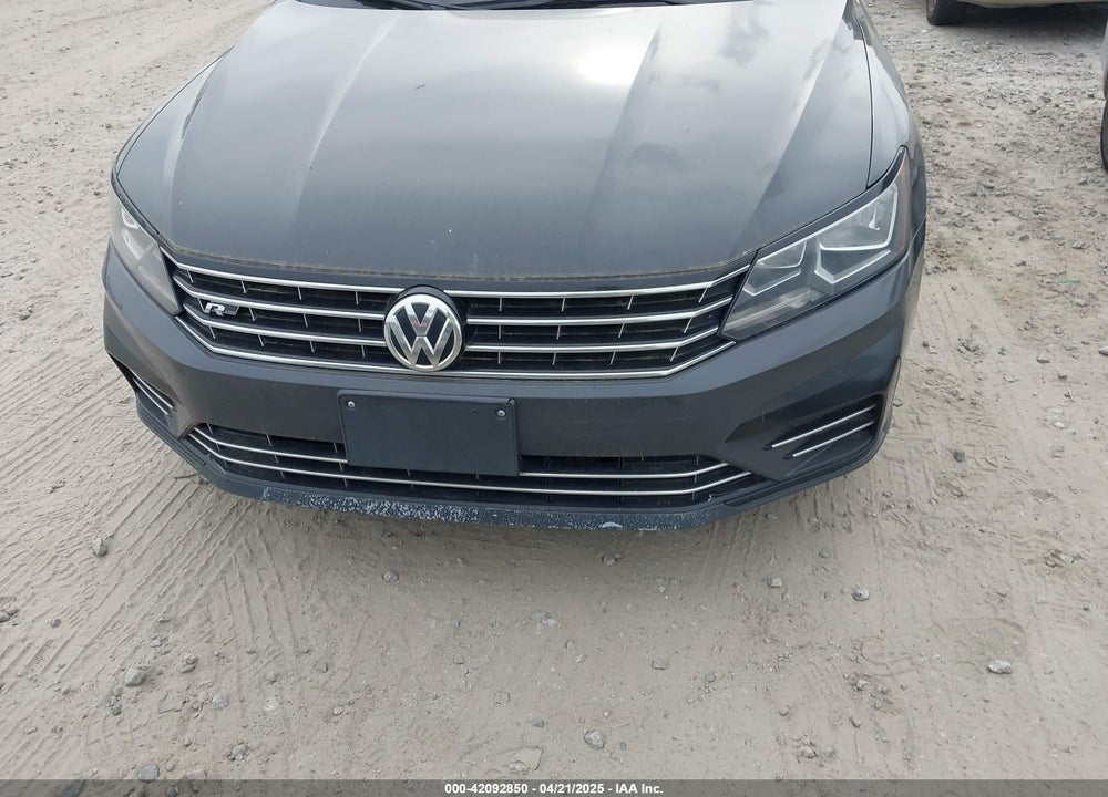 2016 VOLKSWAGEN PASSAT VIN: 1VWAT7A37GC042880