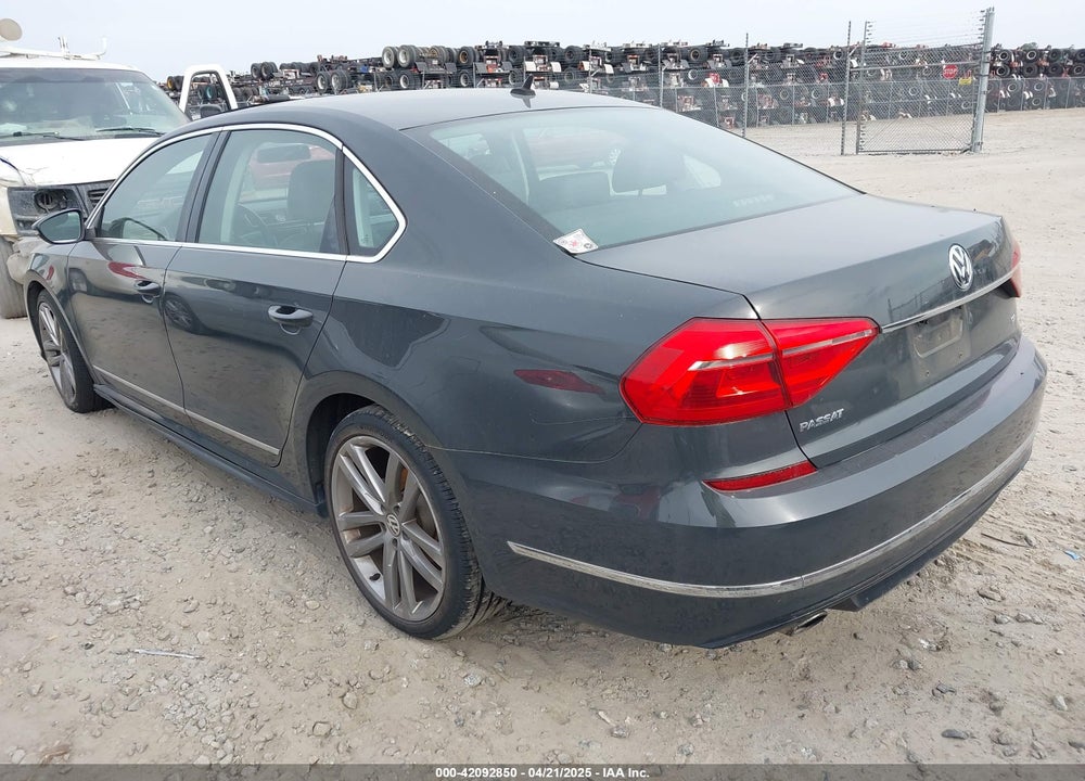 2016 VOLKSWAGEN PASSAT VIN: 1VWAT7A37GC042880