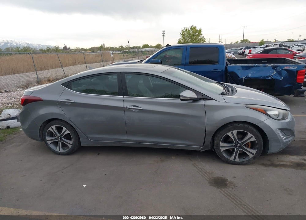 2014 HYUNDAI ELANTRA VIN: KMHDH4AH0EU032058