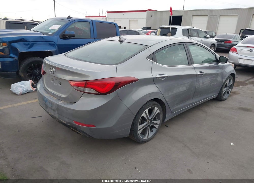 2014 HYUNDAI ELANTRA VIN: KMHDH4AH0EU032058