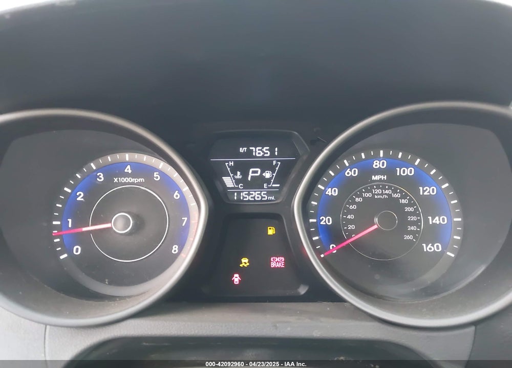 2014 HYUNDAI ELANTRA VIN: KMHDH4AH0EU032058