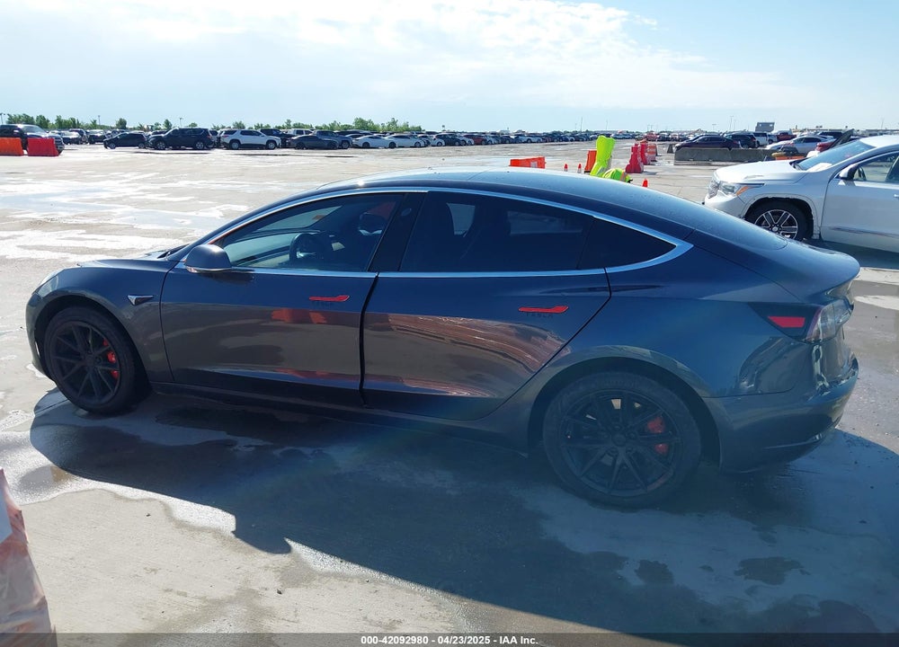 2020 TESLA MODEL 3 STANDARD RANGE PLUS REAR-WHEEL DRIVE/STANDARD RANGE REAR-WHEEL DRIVE VIN: 5YJ3E1EA5LF644864