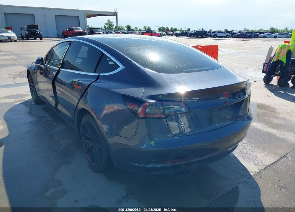 2020 TESLA MODEL 3 STANDARD RANGE PLUS REAR-WHEEL DRIVE/STANDARD RANGE REAR-WHEEL DRIVE VIN: 5YJ3E1EA5LF644864