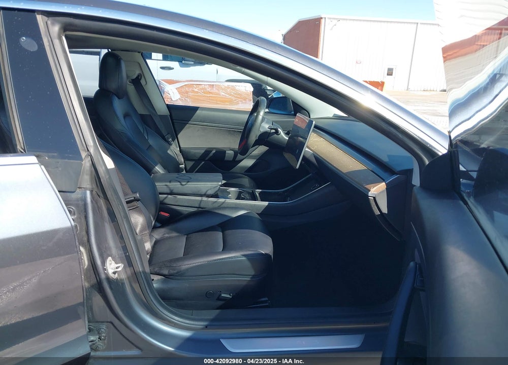 2020 TESLA MODEL 3 STANDARD RANGE PLUS REAR-WHEEL DRIVE/STANDARD RANGE REAR-WHEEL DRIVE VIN: 5YJ3E1EA5LF644864