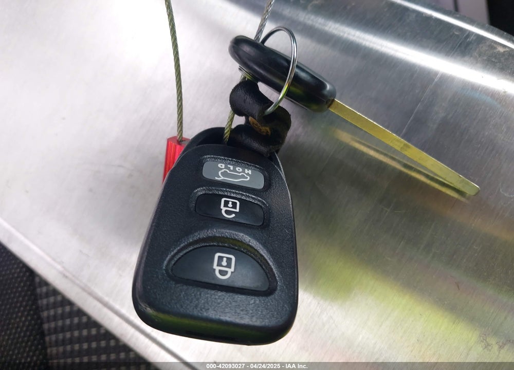 2016 HYUNDAI ELANTRA GT VIN: KMHD35LH9GU327292