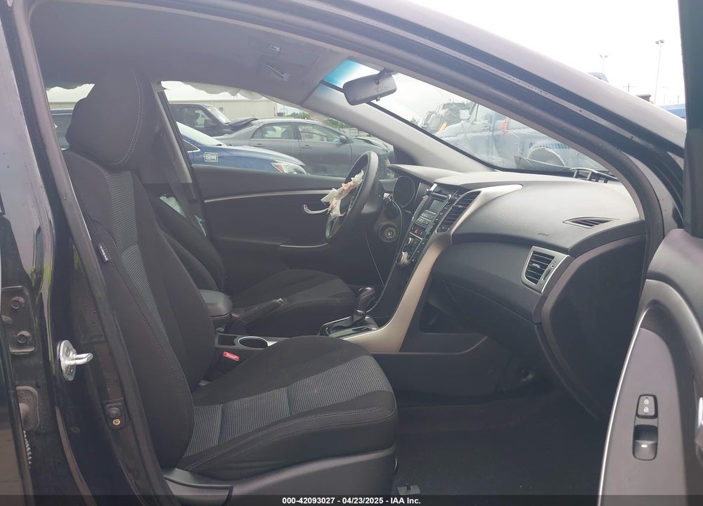 2016 HYUNDAI ELANTRA GT VIN: KMHD35LH9GU327292