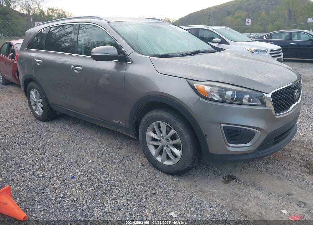 2017 KIA SORENTO 3.3L LX VIN: 5XYPGDA53HG315036