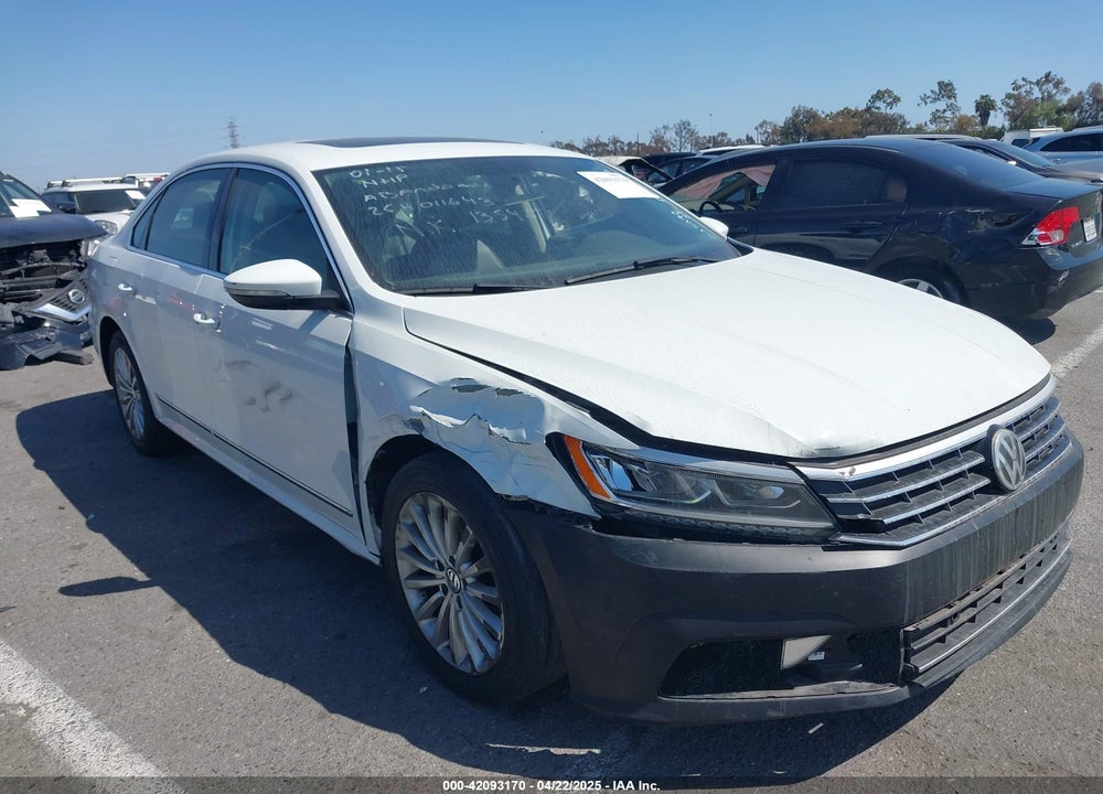 2017 VOLKSWAGEN PASSAT VIN: 1VWBT7A30HC037915