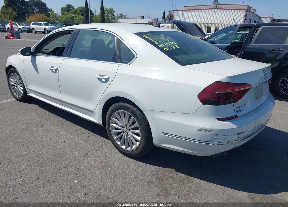 2017 VOLKSWAGEN PASSAT VIN: 1VWBT7A30HC037915