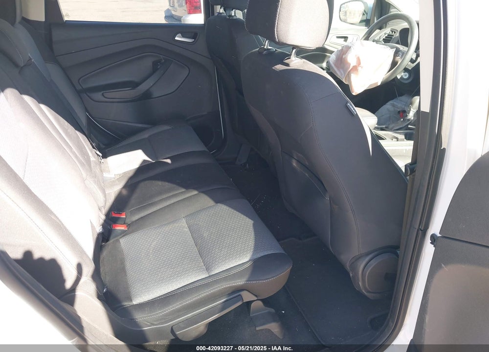 2017 FORD ESCAPE VIN: 1FMCU9GD3HUB82341