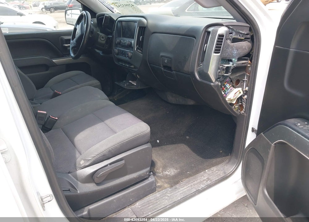 2018 CHEVROLET SILVERADO 1500 VIN: 3GCUKREC5JG400460