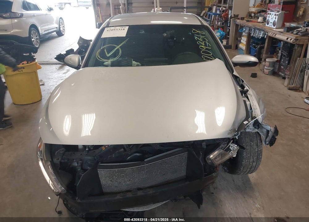 2018 HYUNDAI ELANTRA GT VIN: KMHH35LE6JU018992