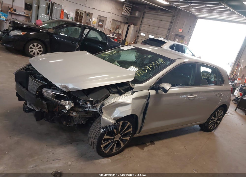 2018 HYUNDAI ELANTRA GT VIN: KMHH35LE6JU018992