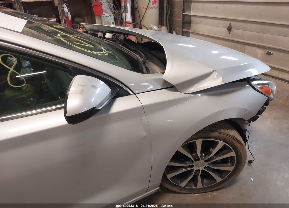 2018 HYUNDAI ELANTRA GT VIN: KMHH35LE6JU018992