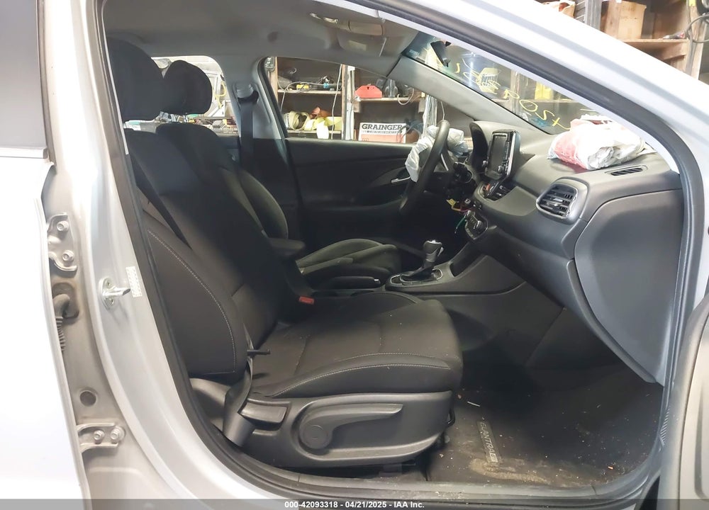 2018 HYUNDAI ELANTRA GT VIN: KMHH35LE6JU018992