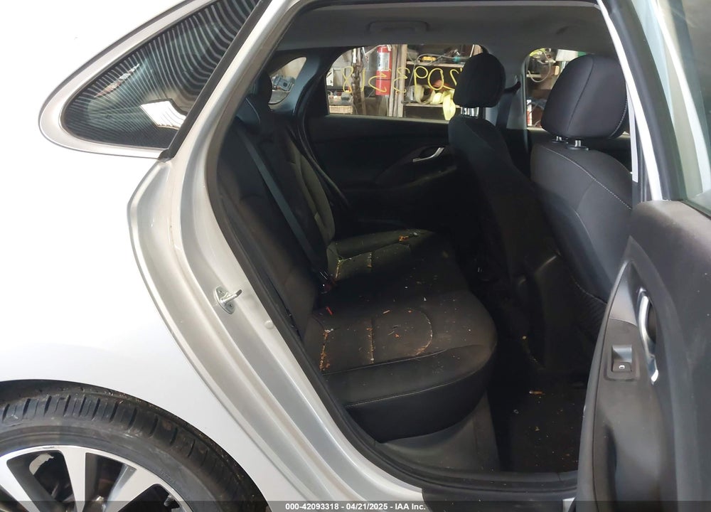 2018 HYUNDAI ELANTRA GT VIN: KMHH35LE6JU018992