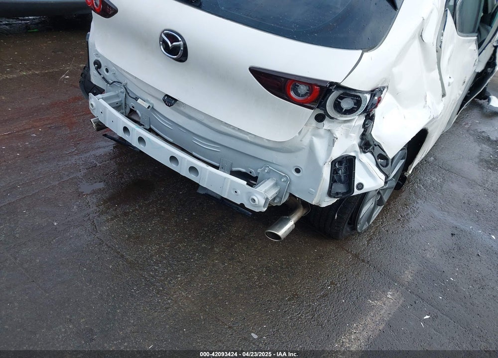 2023 MAZDA MAZDA3 VIN: JM1BPAKM9P1604211