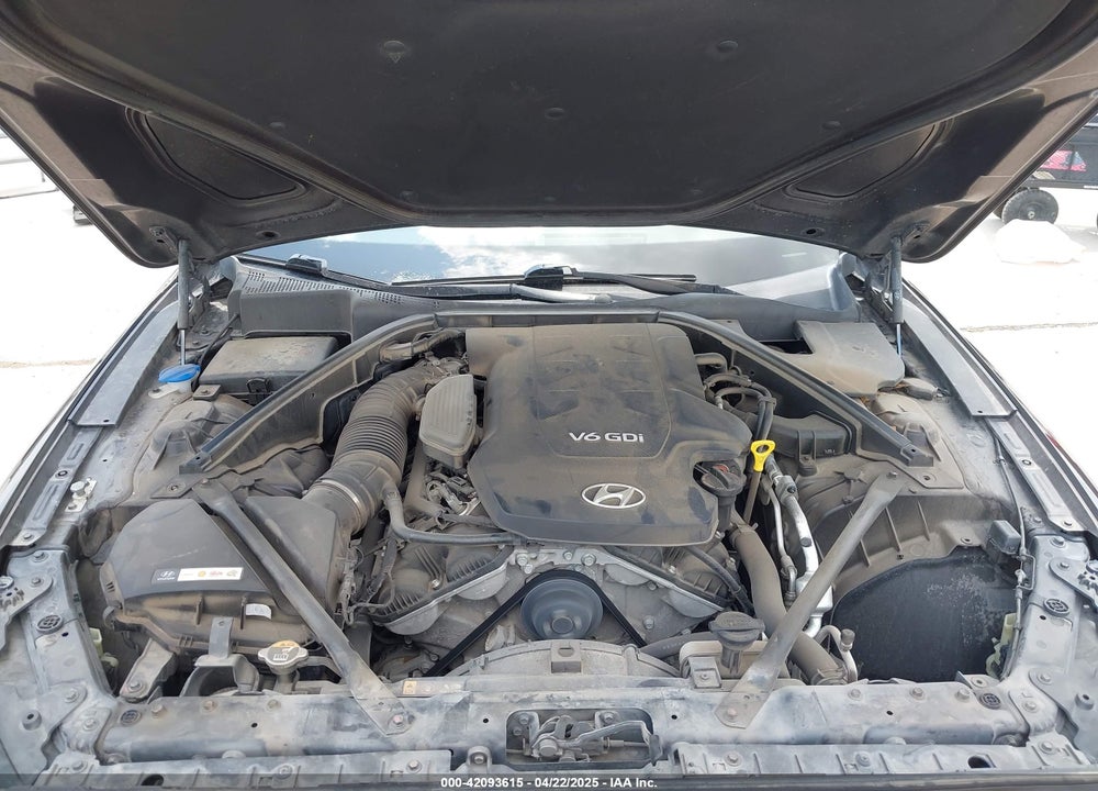 2015 HYUNDAI GENESIS VIN: KMHGN4JEXFU041878