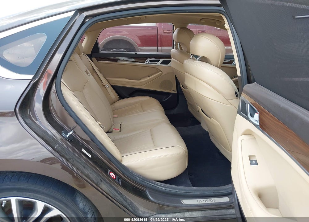 2015 HYUNDAI GENESIS VIN: KMHGN4JEXFU041878