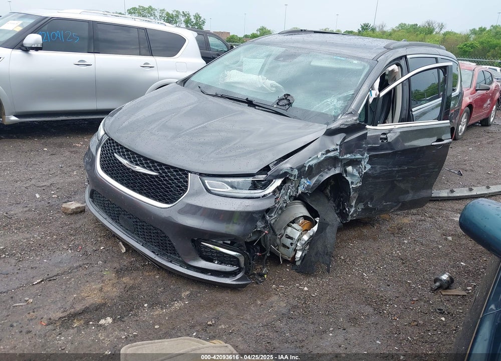 2022 CHRYSLER PACIFICA TOURING L VIN: 2C4RC1BG8NR116770
